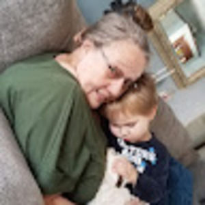 Meet your Posher, Crystal